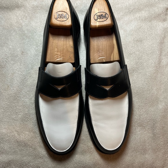 Brooks Brothers Black and White Loafers Classic Slip-Ons